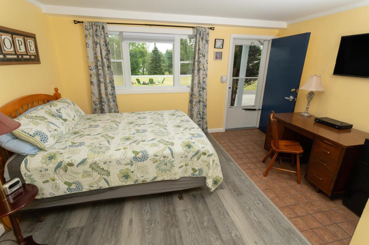 Governor'S Rock Motel Shaftsbury Exteriér fotografie