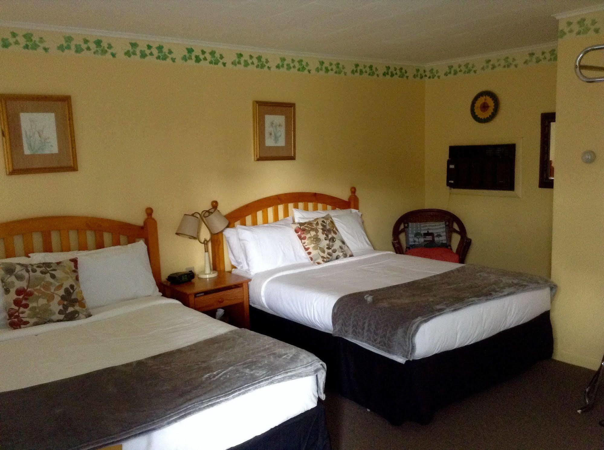 Governor'S Rock Motel Shaftsbury Exteriér fotografie